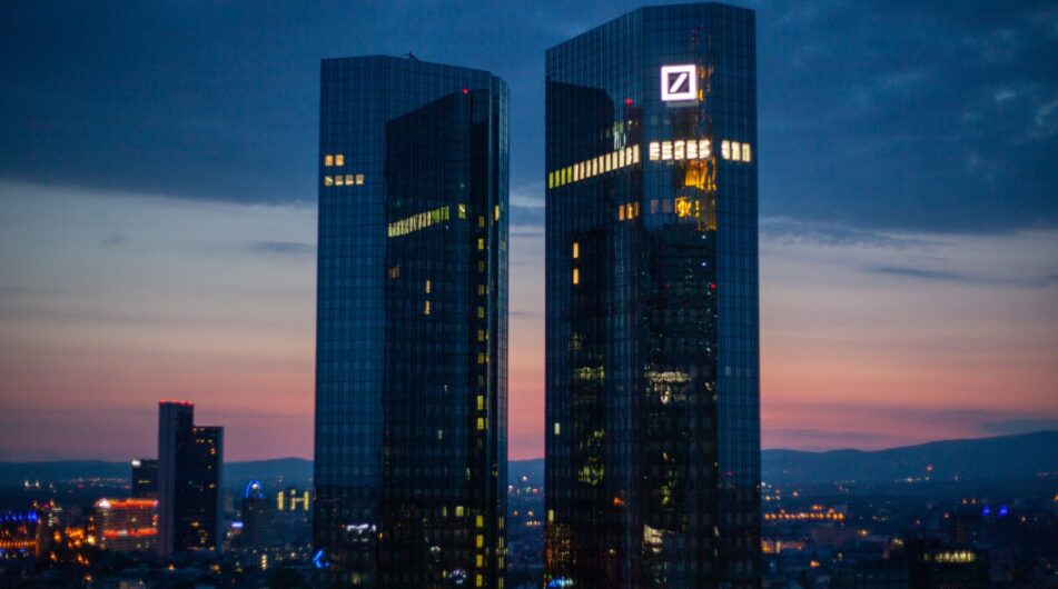 Deutsche Bank ruší pracovní místa. 18 000 zaměstnanců přijde o práci