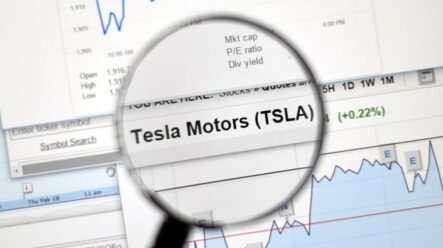 Tesla se chystá na úpis dalších akcií v hodnotě 2,3 miliardy dolarů