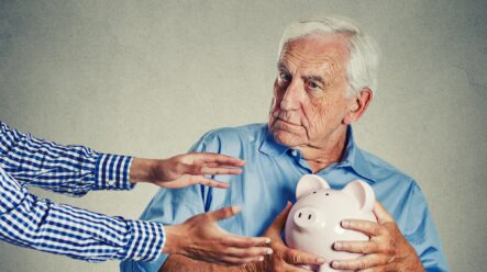 Likvidace penzijních fondů v přímém přenosu – Bude rok 2023 ke spořitelům štědřejší?