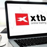 <strong>TIP:</strong> <a href="https://finex.cz/jak-se-zaregistrovat-xtb/">Brokerovi XTB a samotnému verifikačnímu procesu jsme se detailněji věnovali v tomto článku.</a>