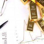 <strong>Přečtěte si více:</strong> <a href="https://finex.cz/vyvoj-zlata-v-obdobi-krizi/">Zlato jako bezpečný přístav? Jaký byl vývoj zlata v období krizí?</a>