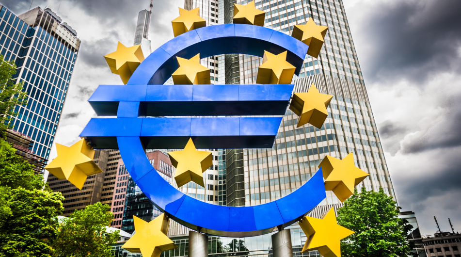 ECB nechává sazby na nule, QE poběží dále – boj s inflací nebude