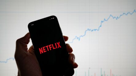 Akcie Netflix zažívají zlaté časy – kde se zastaví jejich růst?