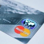 <strong>Přečtěte si více:</strong> <a href="https://finex.cz/jaky-je-rozdil-mezi-kreditni-a-debetni-kartou/">Jaký je rozdíl mezi kreditní a debetní kartou? Poznejte jejich funkce, výhody a nevýhody</a>