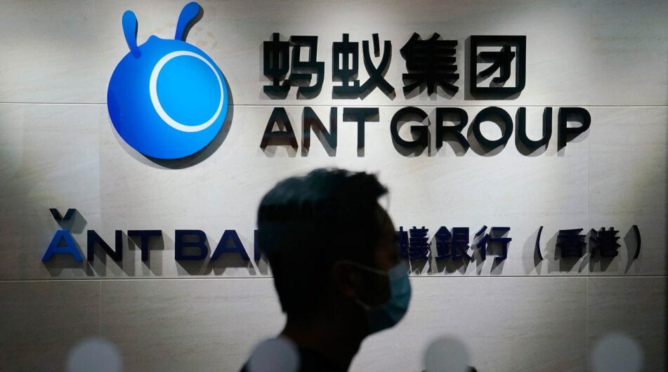 Největší IPO v historii krachlo! Ant Group v cestě na burzu brání úřady