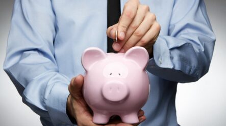 Získejte z vlastních peněz více: 4 účinné tipy, jak šetřit a investovat
