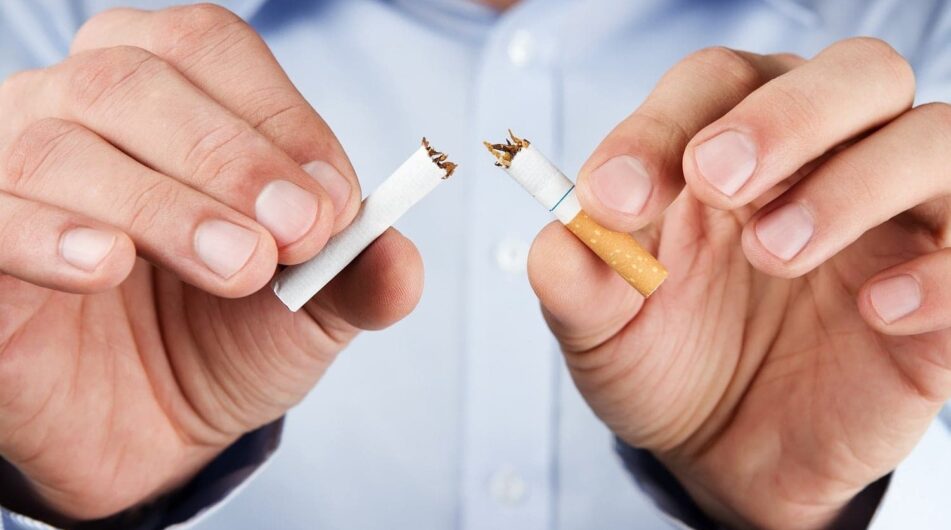 Akcie tabákových výrobců padají dolu. O dalším osudu rozhoduje Bidenova administrativa