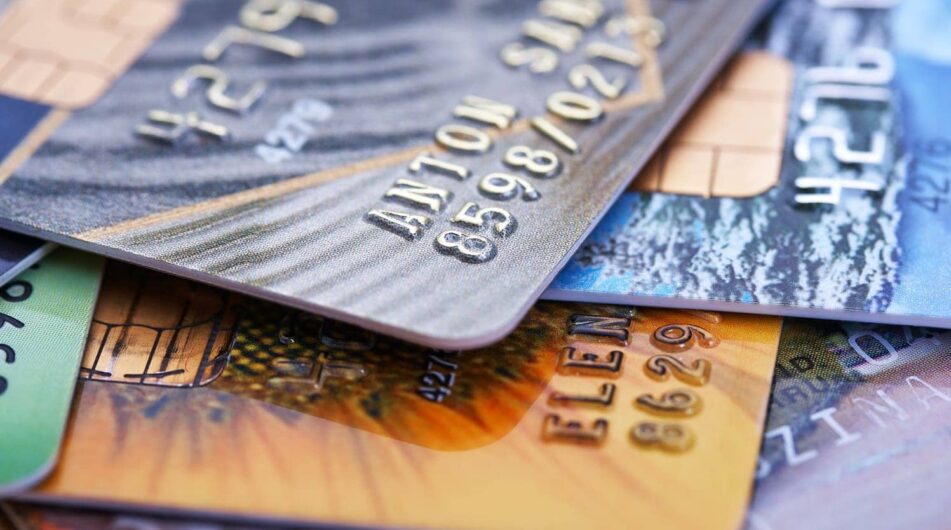 Kreditní karty – Jak fungují a jak si vybrat tu správnou? Velký přehled a srovnání pro rok 2024