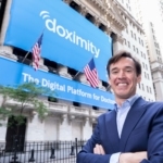 <strong>Přečtěte si více:</strong> <a href="https://finex.cz/akcie-doximity-vyskocily-o-50-pote-co-se-spolecnosti-podarilo-mezirocne-zdvojnasobit-trzby/">Akcie Doximity vyskočily o 50 % poté, co se společnosti podařilo meziročně zdvojnásobit tržby</a>
