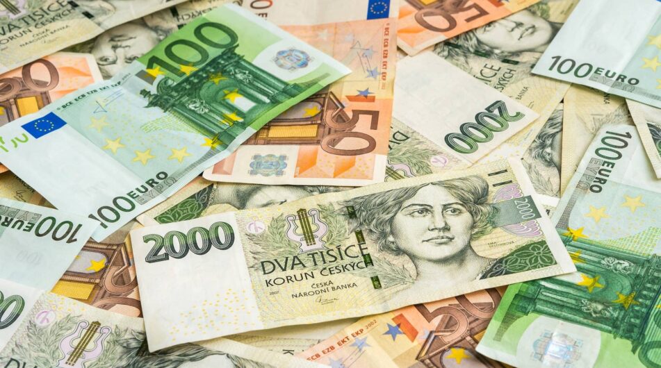 Koruna je vůči euru nejsilnější za více než 14 let