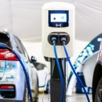 <strong>Přečtěte si více:</strong> <a href="https://finex.cz/5-aspektu-ve-kterych-ev-akcie-pripominaji-technologicke-akcie-v-roce-1999/">5 aspektů, ve kterých akcie elektromobilů připomínají technologické akcie v roce 1999</a>
