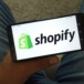 Akcie Shopify rostou díky 46% nárůstu tržeb za 3. čtvrtletí 2021