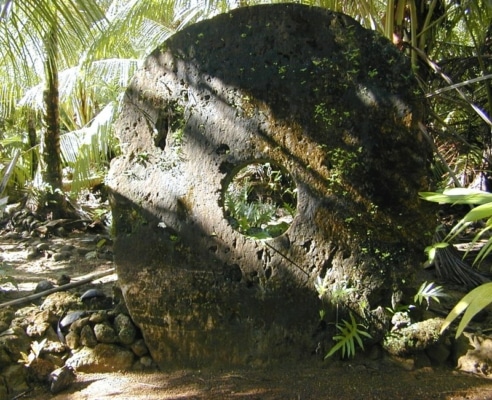 Rai stones - platidlo na ostrově Yap