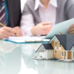 <strong>Přečtěte si více:</strong> <a href="https://finex.cz/rubrika/investice/nemovitosti/">Investice do nemovitostí – Komplexní průvodce pro začátečníky</a>