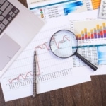 <strong>TIP:</strong> Všechny nejznámější investiční platformy testujeme v našem seriálu, kde do nich posíláme své vlastní peníze a srovnáváme jejich výkonnost. Která je nejlepší a proč se přesvědčte sami.
