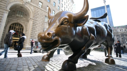 Podle analytiků z Wall Street mohou tyto mega-cap akcie během následujícího roku zdvojnásobit svou hodnotu
