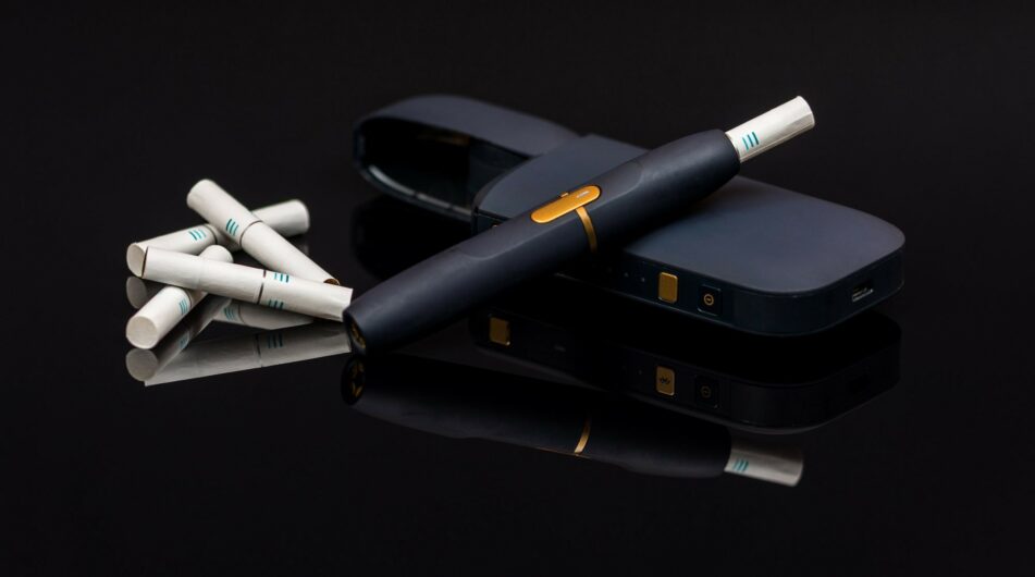 Rána pro prodejce tabáku – Philip Morris nesmí nově dovážet ani prodávat IQOS ve Spojených státech