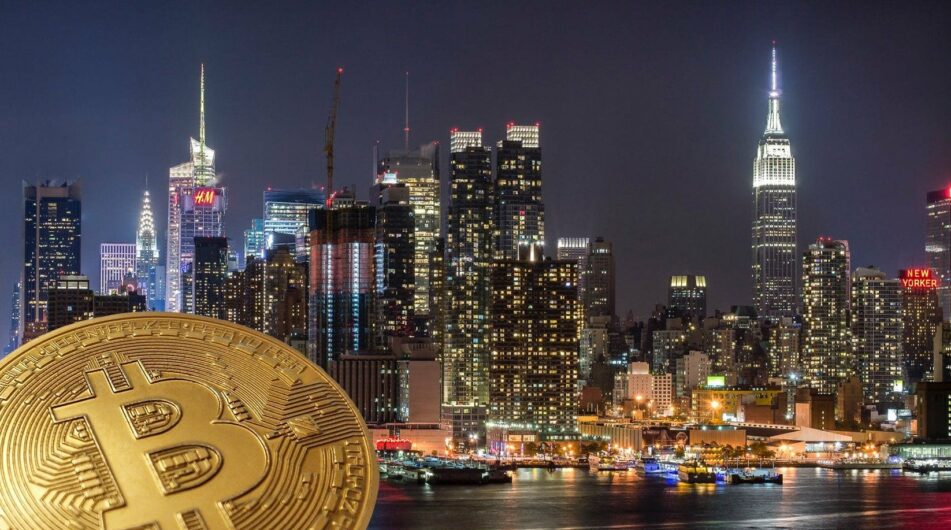 New York má nového starostu, který chce první výplatu v bitcoinu a podpořit krypto průmysl