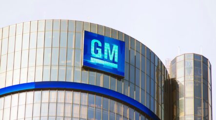 Podle generální ředitelky Mary Barraové může GM do roku 2025 dohnat Teslu v prodeji elektromobilů