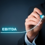 <strong>Přečtěte si více</strong>: <a href="https://finex.cz/ebit-a-ebitda-co-je-to/">EBIT a EBITDA – Co je to? Proč tyto ukazatele hrají důležitou roli v ocenění akciové společnosti?</a>