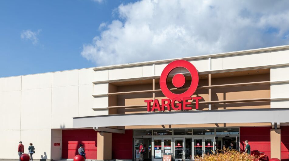 Target překonal odhady analytiků a jeho akcie skokově vzrostly o 14 %