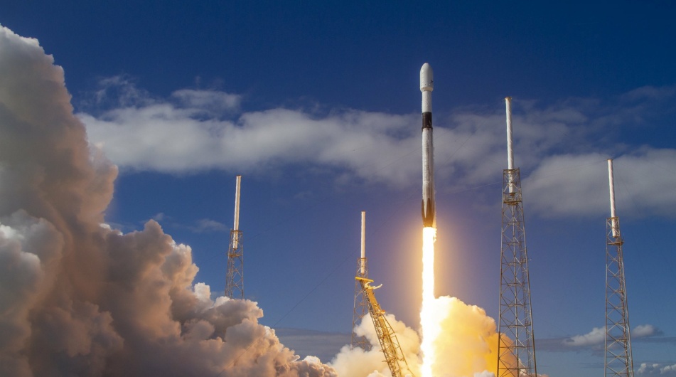 Ocenění SpaceX dosáhlo 175 miliard dolarů! Je hodnotnější než Boeing i Airbus