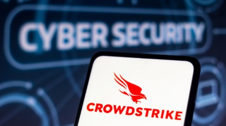 Kyberbezpečnostní gigant CrowdStrike pokračuje ve vzestupu: ohromující růst příjmů a zisků!