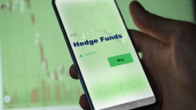 Hedgeové fondy a nová pravidla SEC: Co to znamená pro investory?
