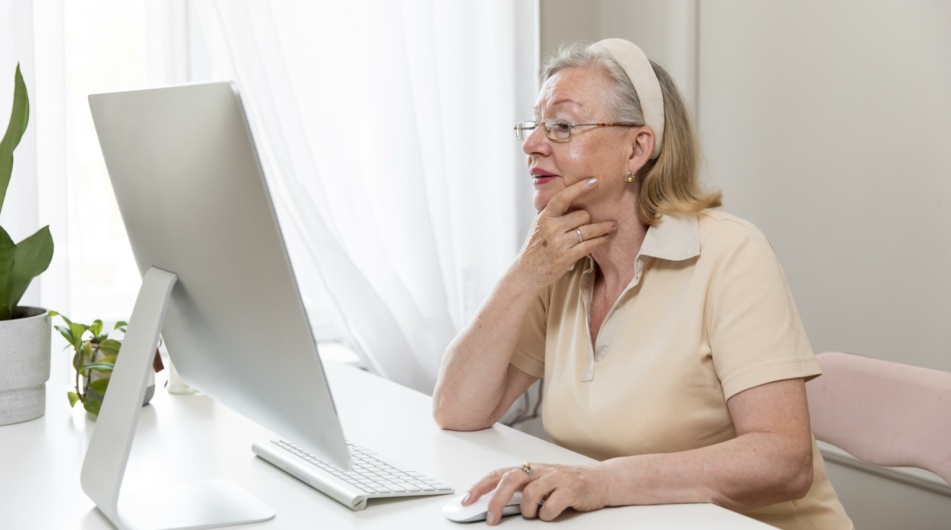 Řekněte sbohem papírování! Češi nyní mohou žádat o důchod online za méně než 10 minut