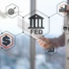 Fed rozhodne o budoucnosti akciových trhů. Kdy začne snižovat sazby?