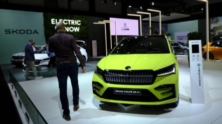 Škoda hlasí rekordní tržby, ale čelí drakonickým pokutám ze strany EU!