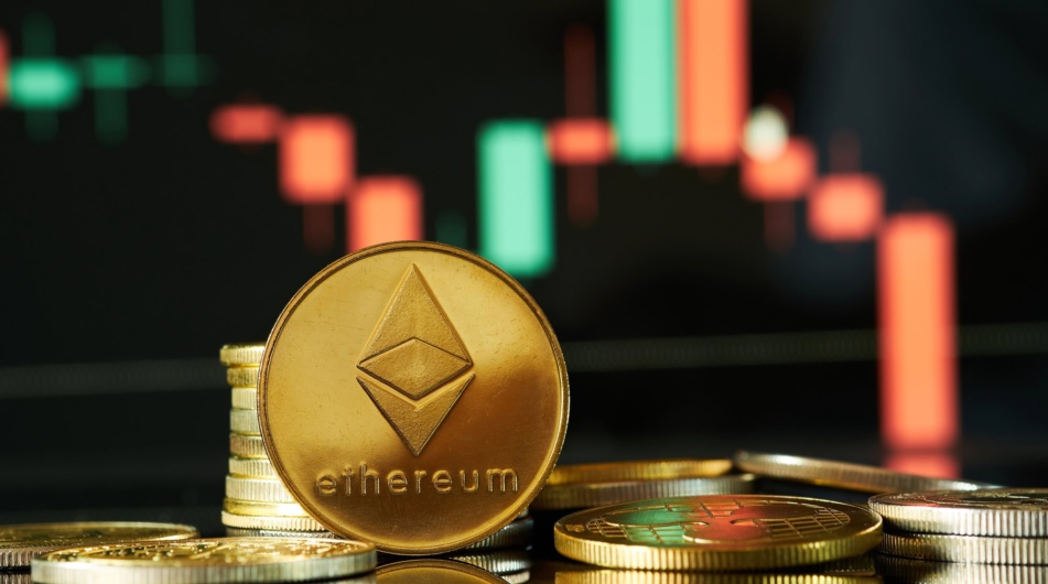 Akcie této firmy vystřelily za den o téměř 30 %! Masivně sází na Ethereum