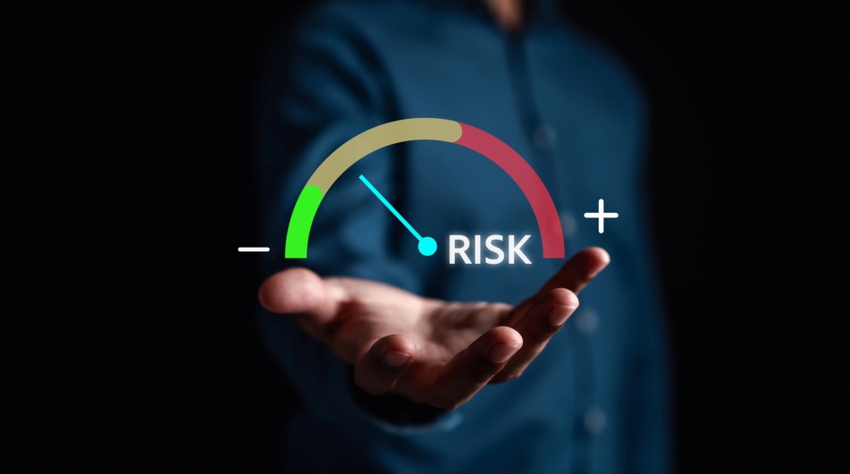 Osudová chyba akciových investorů: Proč mnozí riskují mnohem více, než si myslí?