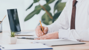 23 % daň? Nenechte si ukousnout víc, než musíte! Praktický návod na zdanění akcií a dividend, když máte vyšší příjem