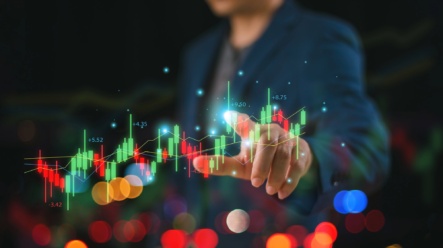 2 podhodnocené akcie, které dominují svým oborům!