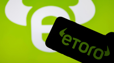 Investiční jistota? Broker eToro nabízí u těchto investic 100% ochranu kapitálu!